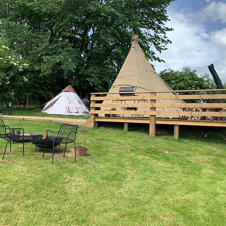 Hotel Burtree House & Retreats Tipi With Secluded Hot Tub Thirkleby Exterior foto